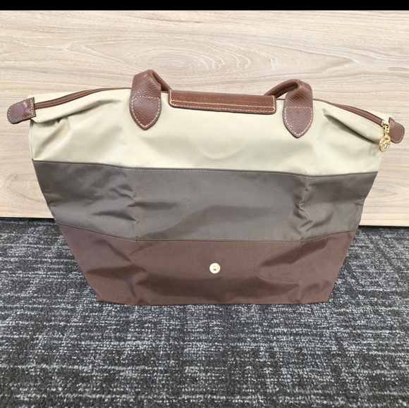 Longchamp Medium LE PLIAGE Bag - Picture 3 of 11